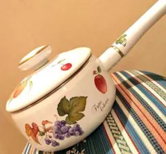 エジリー フルータス 片手鍋 ミルクパン ホーロー鍋 レトロ 昭和 アンティークのサムネイル