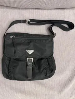 PRADA ブラック ショルダーバッグ