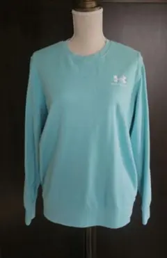 Under Armour 長袖トレーナー 水色