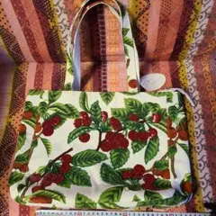 チェリー柄トートバッグ