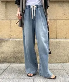 ライトブルーデニムワイドパンツ