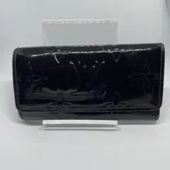 Item thumbnail for item 5b8e1e41-5ee1-4fce-a4ef-f4fbfb9b44d1