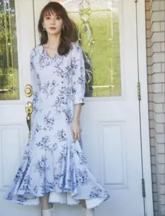 ウエストリボン付きフラワージュイプリントカシュクールワンピース