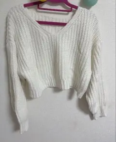 Vネック　ホワイトニット　セーター