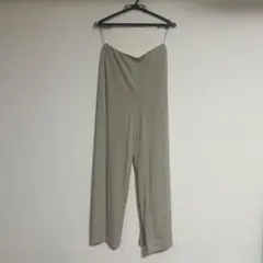 【週末セール】 UNIQLO クレープジャージーストレートパンツ　ナチュラル