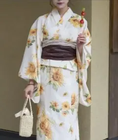 【新品未使用】エフィ　Eaphi 浴衣 帯セット 花柄 ベージュ 完売品 新品未使用】エフィ Eaphi 浴衣 帯セット 花柄 ベージュ 完売品 - メルカリ