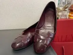 HERMES エルメス フラットパンプス 23.5㎝ Hロゴ エナメル ボルドーのサムネイル
