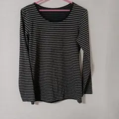 ユニクロ　ボーダー長袖Tシャツ 黒とグレー