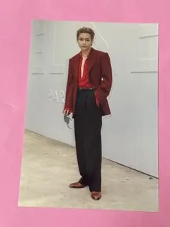 ●BTS V テテ　2027春夏メンズコレクション　フォト
