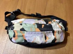 THE NORTH FACE カモフラージュ ボディバッグ