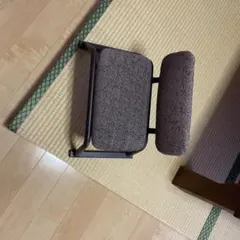 座椅子のサムネイル