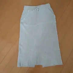 タイトスカート