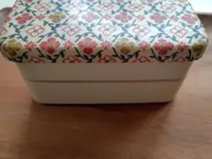 Item thumbnail for item 389176ae-7b12-45ae-94f3-5aef49239f43