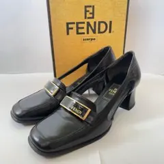 美品【FENDI フェンディ】スクエアトゥ パンプス 太ヒール 本革 ブラックのサムネイル