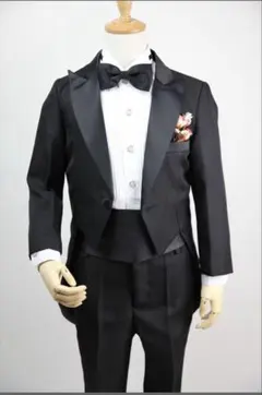子供燕尾服 キッズ 黒 ジャケット　4点セット タキシード フォーマル