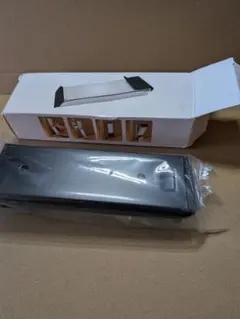 【新品送料込】色がブラック金属製ドアストッパー②のサムネイル