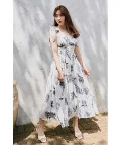 2025年最新】sunflower-printed midi dressの人気アイテム - メルカリ