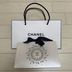 CHANEL2025年ホリデーラッピング箱