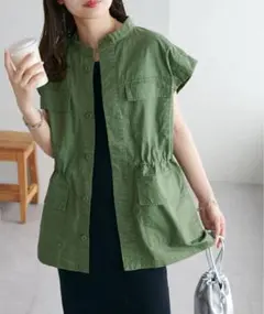 【美品】DISCOAT スタンドネックミリタリーベスト