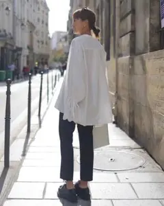 Item thumbnail for item 69496883-4066-402a-b26d-1f0d273fe594