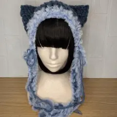 手編みの猫耳ニット帽❗️ふわふわ毛糸ブルー❌️ブルー＋ファー。あご紐付き、y2k