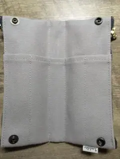 ラダイト　ペンケース　グレー