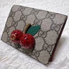 ✨未使用に近い✨GUCCI ズゥミ チェーンウォレット ストロベリー 財布 ✨未使用に近い✨GUCCI ズゥミ チェーンウォレット ストロベリー 財布