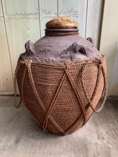 Item thumbnail for item 35c573a7-9d82-4eb4-912c-9a89064e7a6f