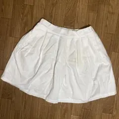 BROWNY ホワイト フレアスカート コットンのサムネイル