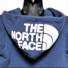 au3. 超人気！ THE NORTH FACE スウェットパーカー ネイビー