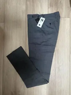 【新品未使用】UNIVERSAL LANGUAGE wool 100%パンツのサムネイル
