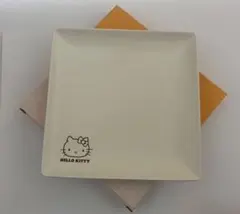 HELLO KITTY 四角いお皿 ３つセット