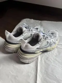 ★美品★NIKE V2K RUN スニーカー Nike スニーカー シルバー
