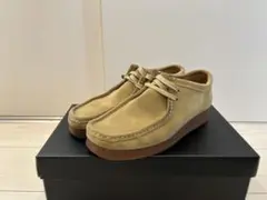 clarks クラークス 24.5cm ワラビー ベージュ スエード モカシン