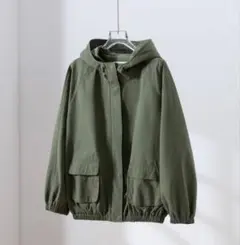 マウンテンパーカー　レディース