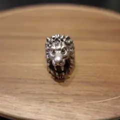 GUCCI ライオンヘッド