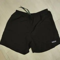 patagonia ブラック バギーズ5インチSP21
