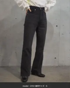 レディース ブラック セミフレアデニムパンツ　黒のサムネイル