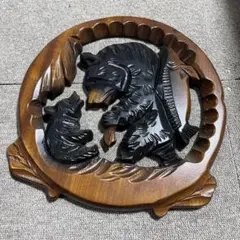 木製クマと子クマの彫刻プレート 壁掛け