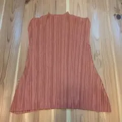 PLEATS PLEASE イッセイミヤケ トップス サイズ3のサムネイル