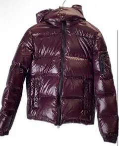 黒 ダウンジャケット