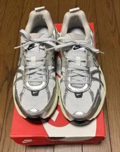 NIKE V2K RUN WHITE SILVER 26.0㎝