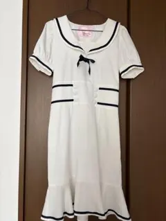 Swan Kiss セーラー襟ワンピース 半袖