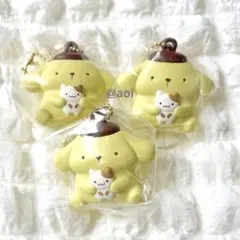 サンリオキャラクターズ　ぺたんこマスコット　teamいえろー　ポムポムプリン