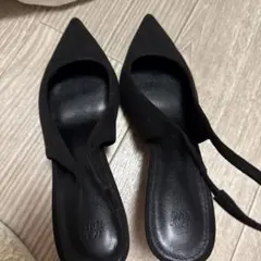 ブラック ポインテッドトゥ ミュール