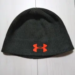 アンダーアーマーニット帽　フリーサイズ
