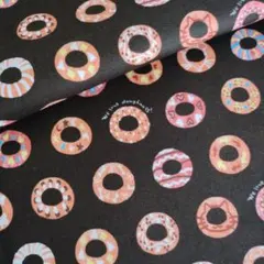 ★セール★　オックス布地　KOKKA ドーナツやさん　[110cm×50cm]