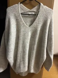 LEPSIM グレー Vネック ニット