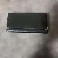 ブラックレザー長財布