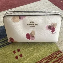 値下げ不可COACH 化粧ポーチ 花柄 ホワイト コーチ 小物入れ レディース